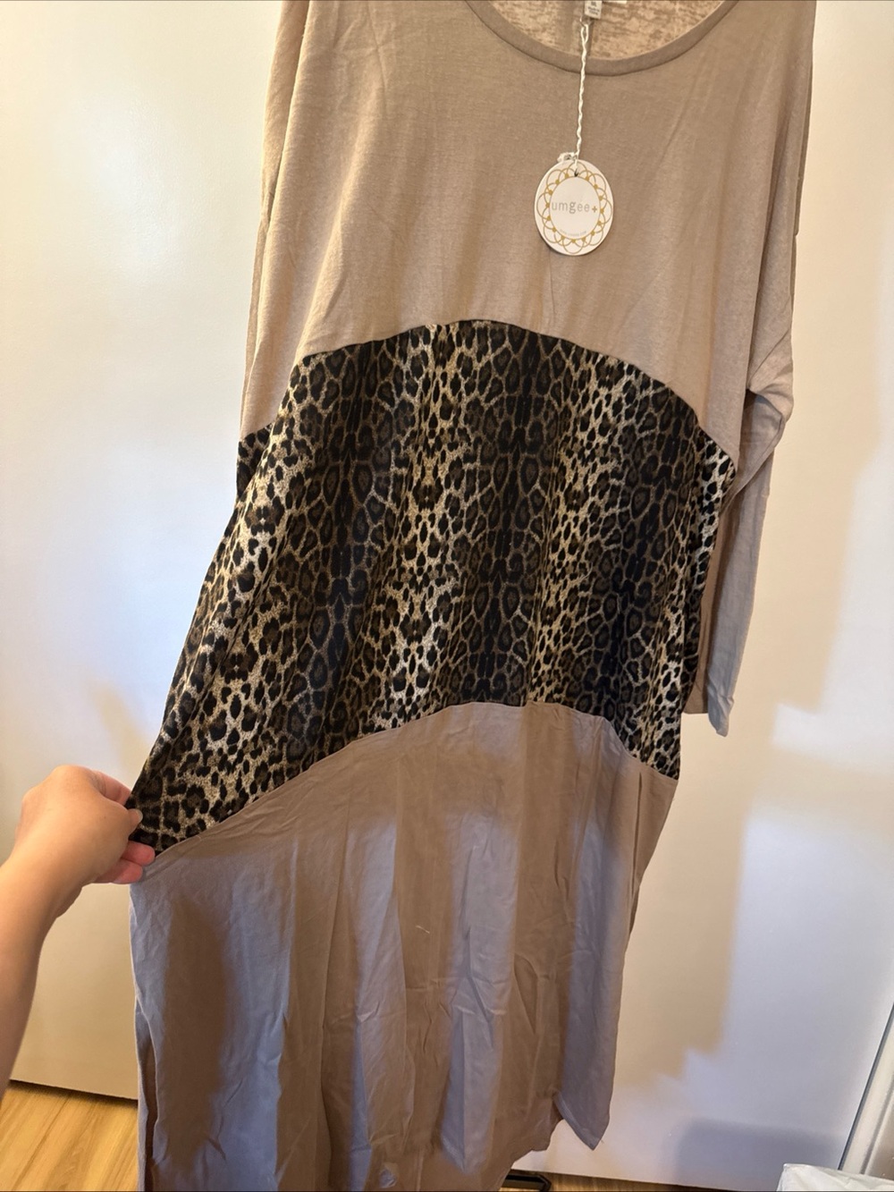 Plus Size Umgee USA Women's Size 1X Animal Print Long Sleeve Dress with Pockets - Picture 6 of 6